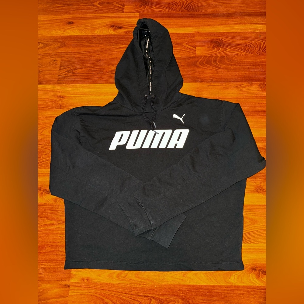 Black Puma Cropped Hoodie